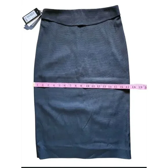 NWT Emporio Armani Black Ribbed Pencil Skirt Size 42 Stretch Knee Length Chic - Picture 7 of 8